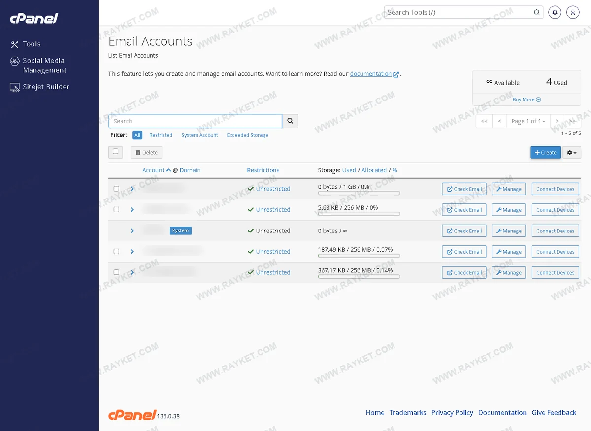 فهرست حسابهای ایمیل در سیپنل و محل گزینههای Manage، Check Email و Connect Devices